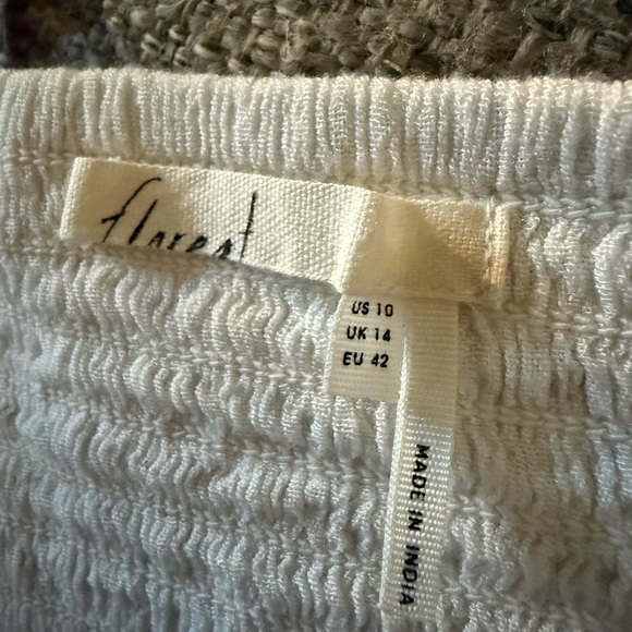 Floret White Textured Skirt - Picture 3 of 3